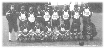 o. Reiniger, Richter, Brennecke, Trapp, Kowalski, Voges, Smykalla, Prenzipe, Vedele, u. Schlein, Schröter, Kirscht, Vedele, Meyer, Gläsener